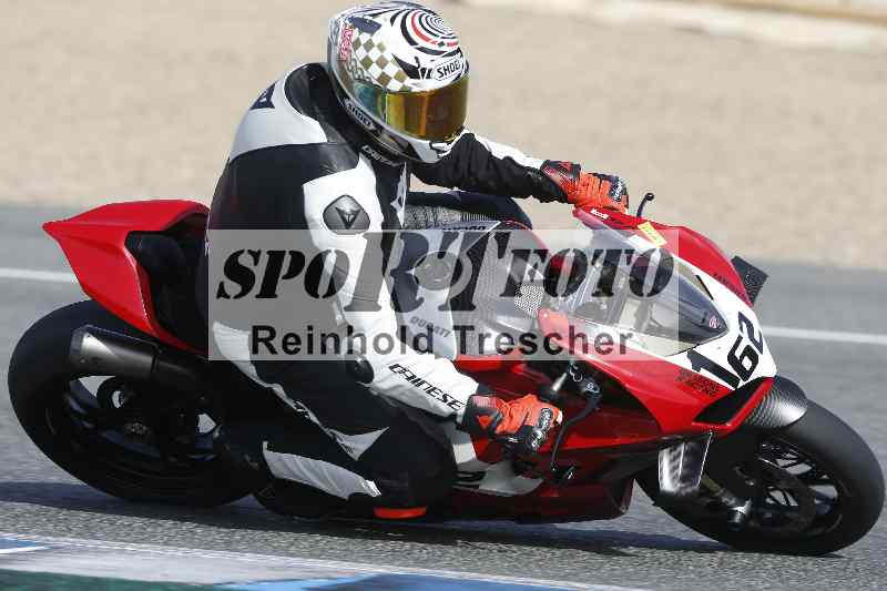 /Archiv-2024/01 26.-28.01.2024 Moto Center Thun Jerez/Gruppe gruen-green/162